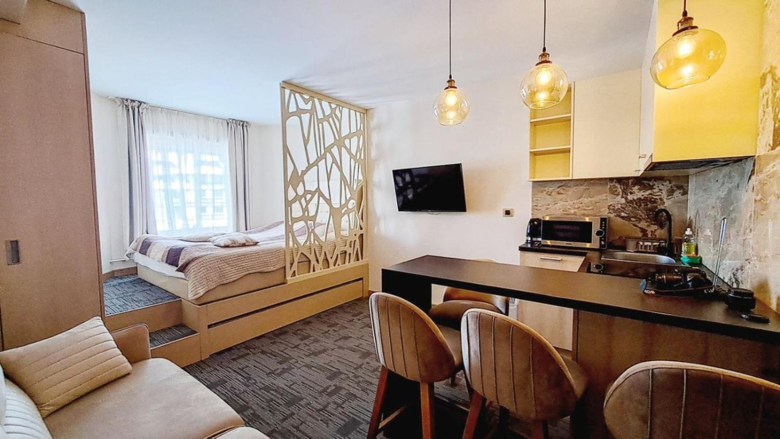 Snow White Apartments 카파오닉 외부 사진